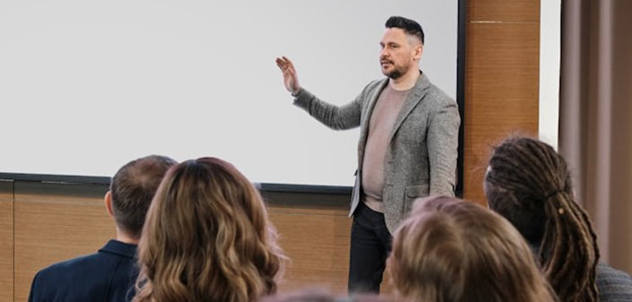 The Versatility of Wireless Units for Conferences, Performances, and Corporate Presentations